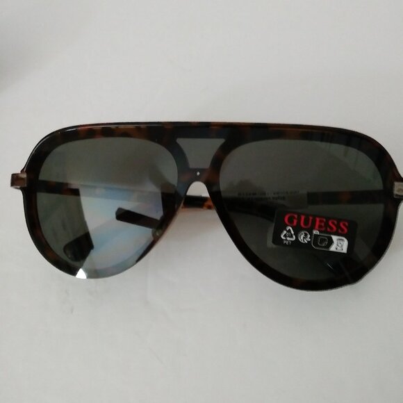 Guess Accessories - Guess Unisex Tortoise Aviator Style Sunglasses